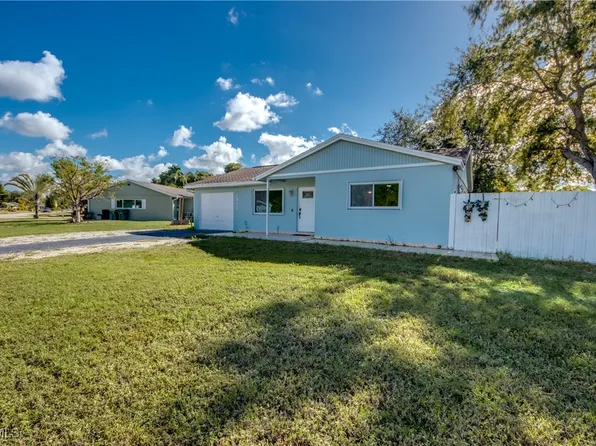 2912 Poinciana Dr, Naples, FL 34105