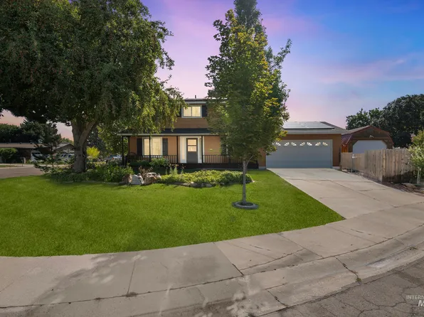 1926 N Blossom Pl, Meridian, ID 83646
