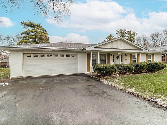 2nd image of 1182 Park Forest Dr