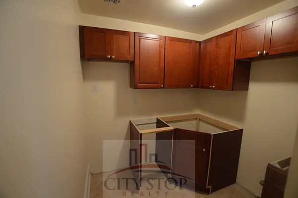 Rented by City Stop Realty | media 12