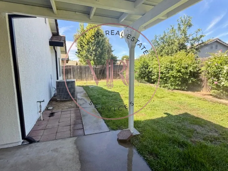 1170 Yolanda Dr — Photo 16