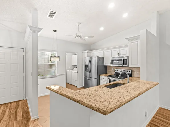 6079 Millington Way, Delray Beach, FL 33484