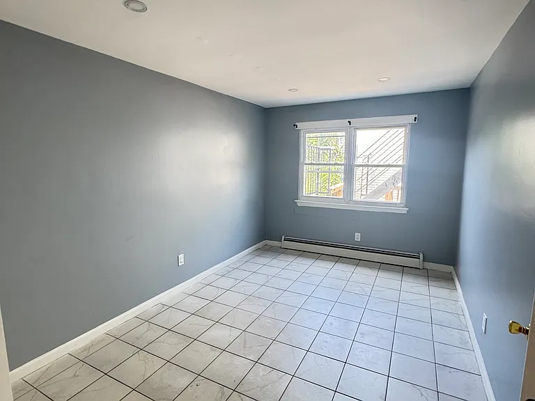 147 Grant Ave #2 — Photo 4