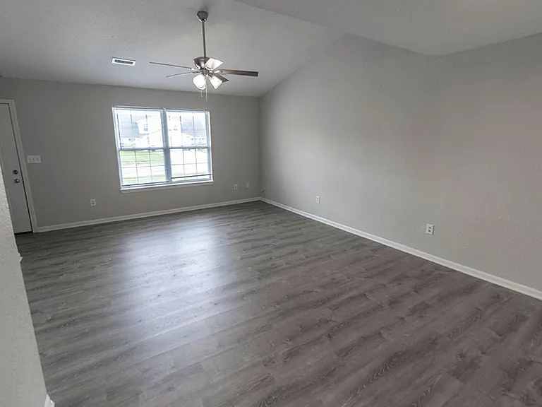 4305 Derby Ridge Dr — Photo 6