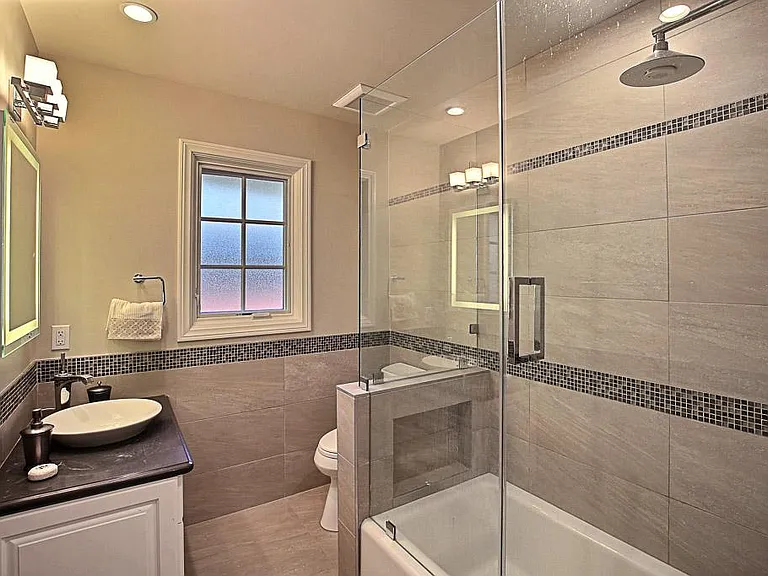 2120 Urmston Pl — Photo 19