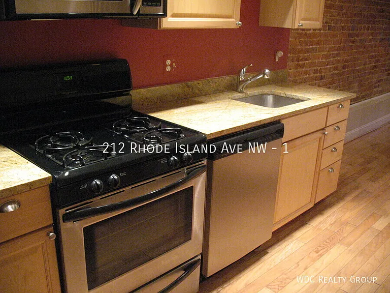 212 Rhode Island Ave NW #1 — Photo 31