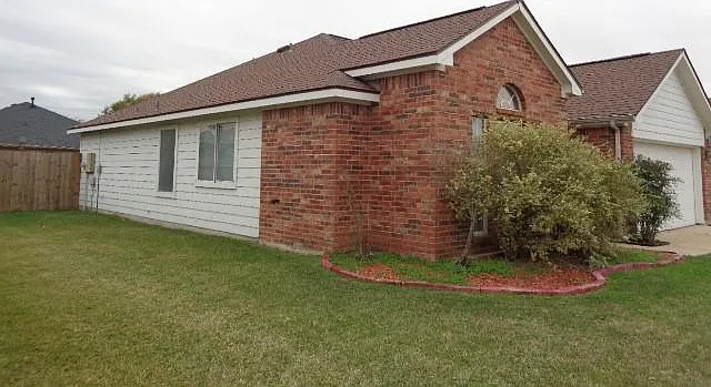 19323 Palmoral Dr — Photo 2