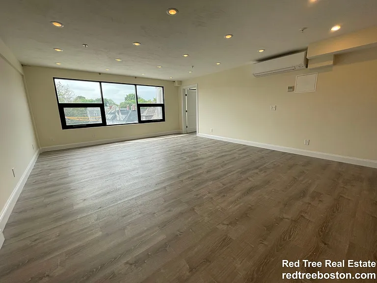 1028 Commonwealth Ave #1028 — Photo 6