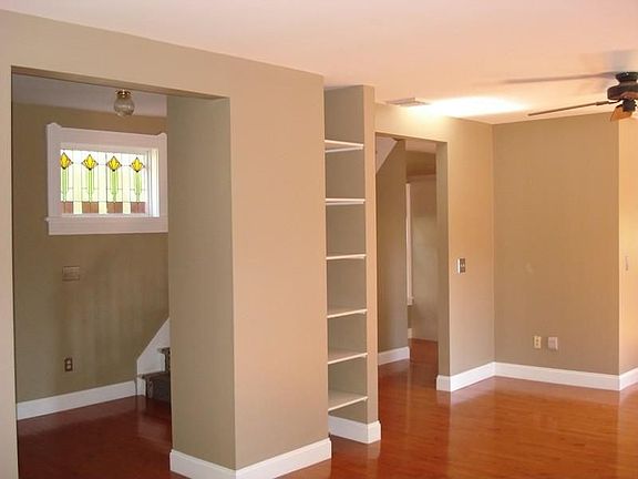 6 Bank Street - Built Ins