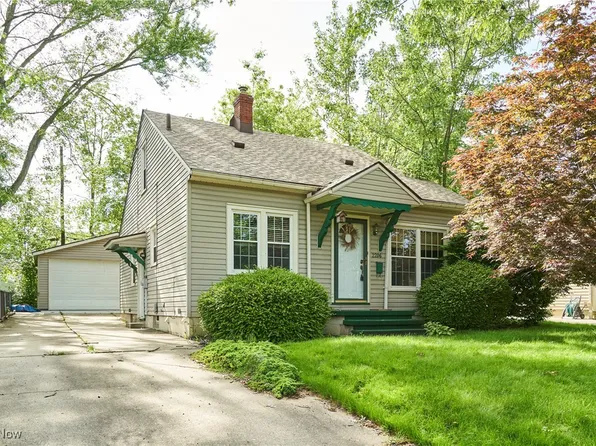 2206 19th St, Cuyahoga Falls, OH 44223