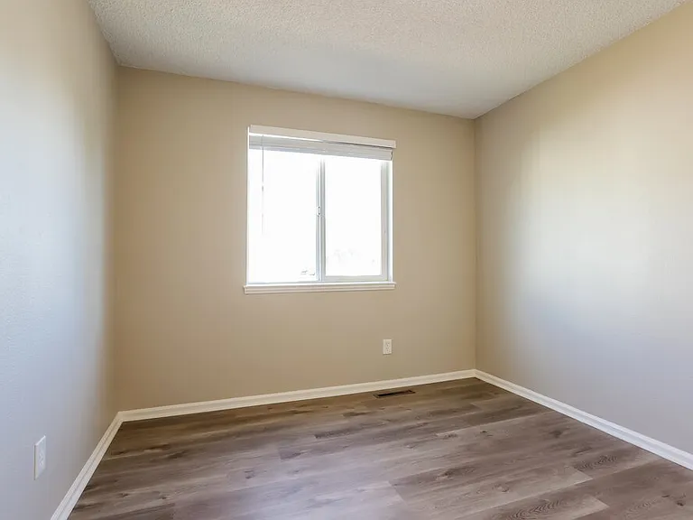 16393 Goldenrod Way — Photo 14