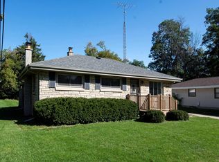 2816 Sunrise Rd, Racine, WI 53402