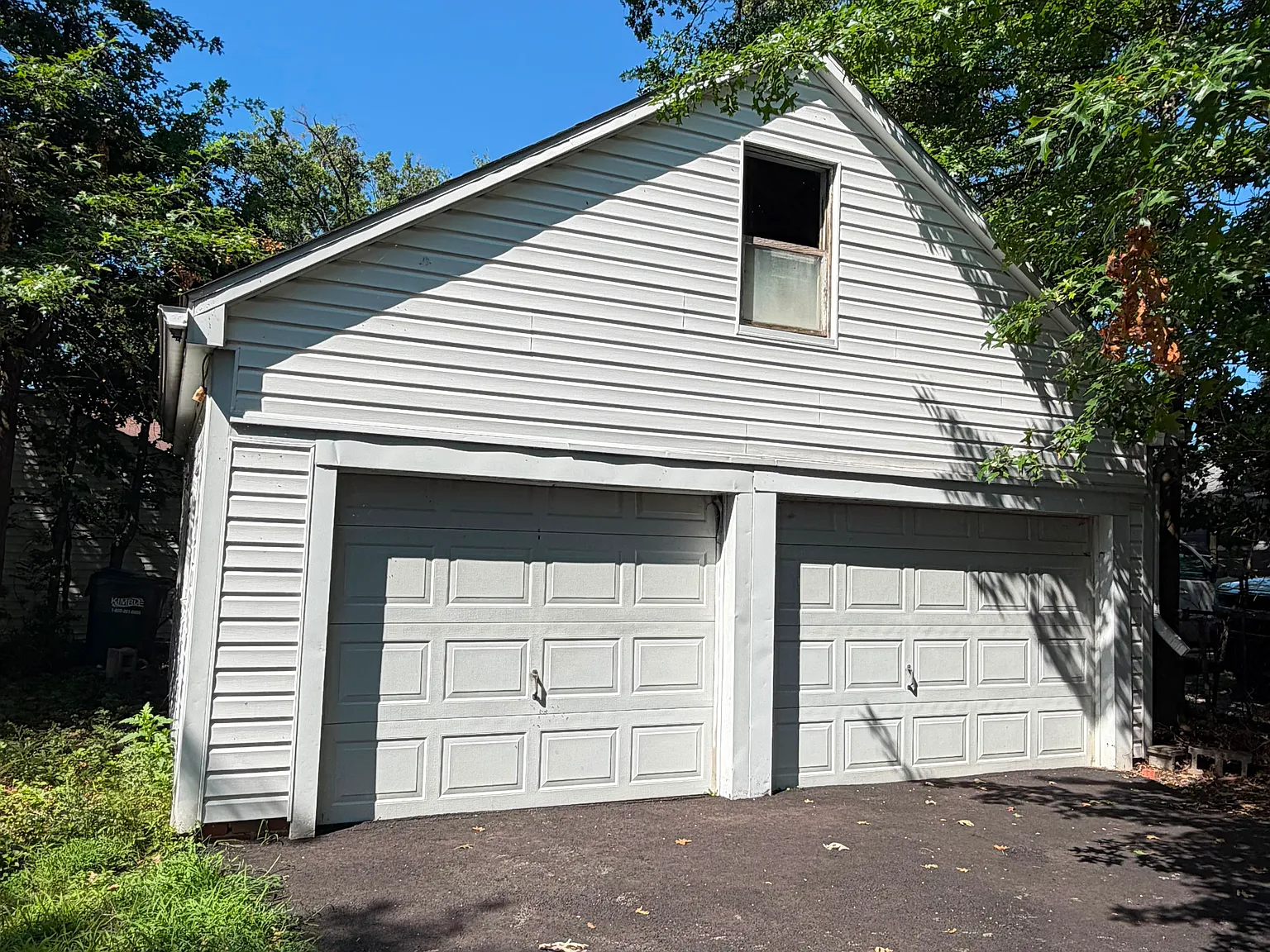 4 bed, 1184 sqft, $2,100 — Photo 3