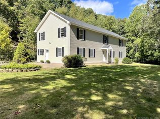 237 County Rd, Madison, CT 06443