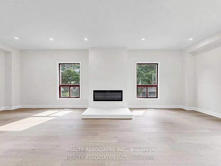 6058 Culp St — Photo 9