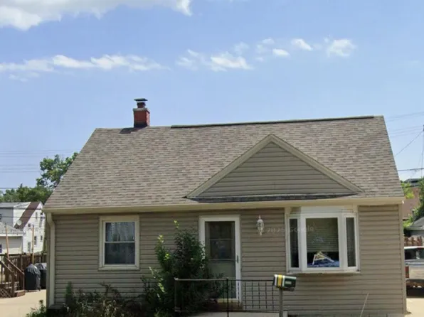 1126 South 110th STREET, West Allis, WI 53214