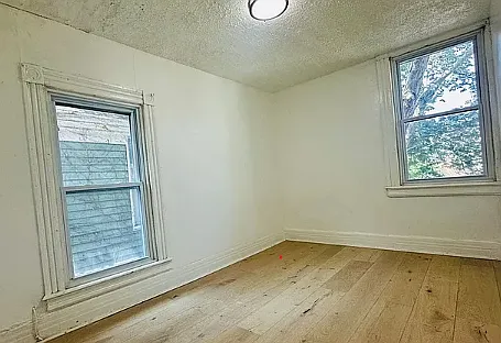 4 bed, 2070 sqft, $1,600 — Photo 3