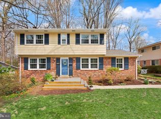 3213 Fair Woods Pkwy, Fairfax, VA 22030