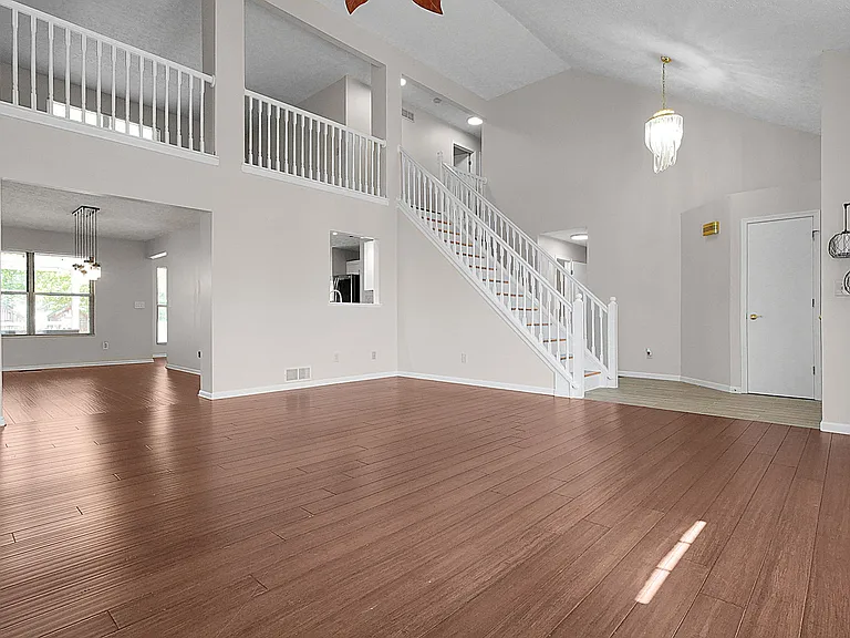7961 Pinehill Rd — Photo 10