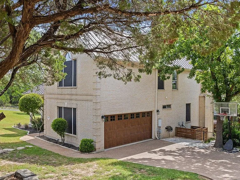 17133 Majestic Ridge Rd — Photo 39