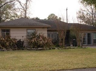 5117 Maple St, Bellaire, TX 77401