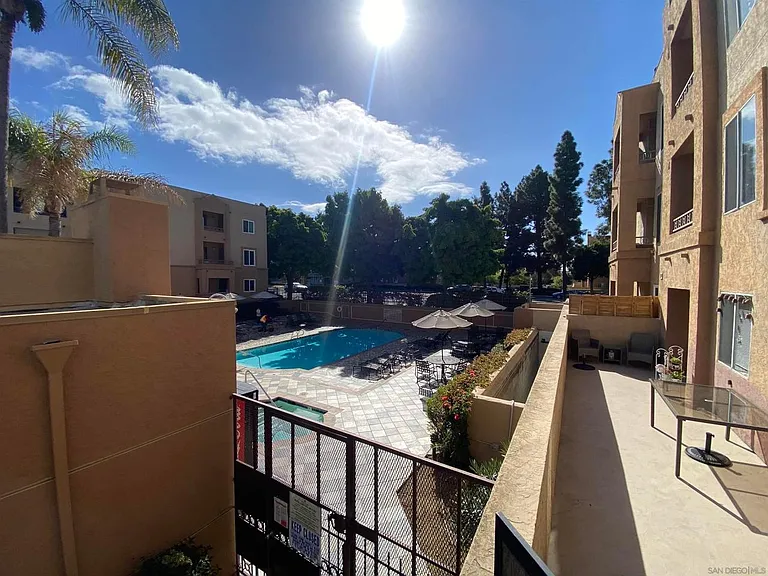 8889 Caminito Plaza Centro #7219 — Photo 31