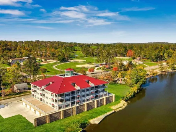 1871 Ellis Blvd NW, Cedar Rapids, IA 52405