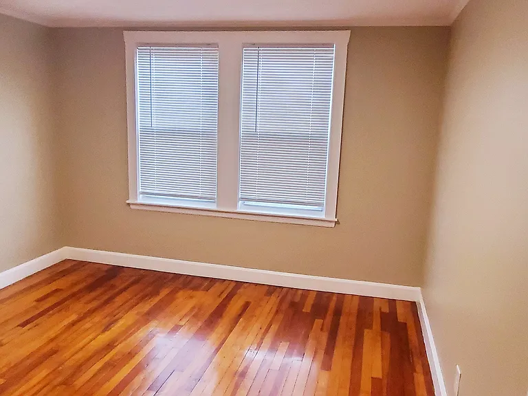 137 Adams St #3 — Photo 7