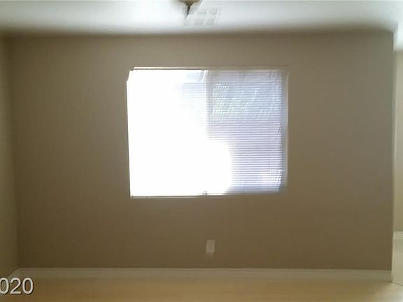 3rd image of 7452 Margollini St