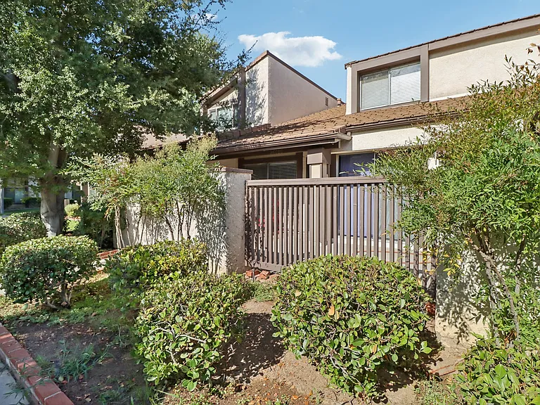 24686 Golfview Dr — Photo 44