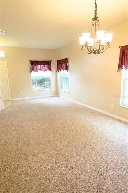 4 bed, 3.0 bath, 2547 sqft, $2,850 — Photo 4