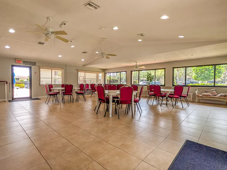 6446 Chasewood Dr #B — Photo 31