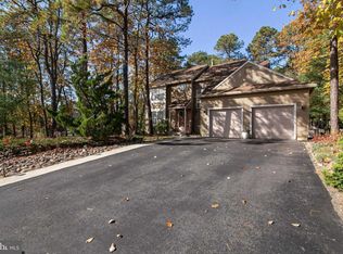 16 Timberline Dr, Voorhees, NJ 08043