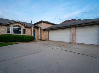 17611 Arlington Ln, Hazel Crest, IL 60429