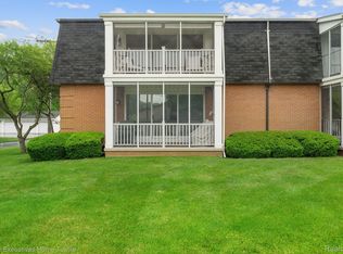4010 Fairway Dr APT 4, Fort Gratiot, MI 48059