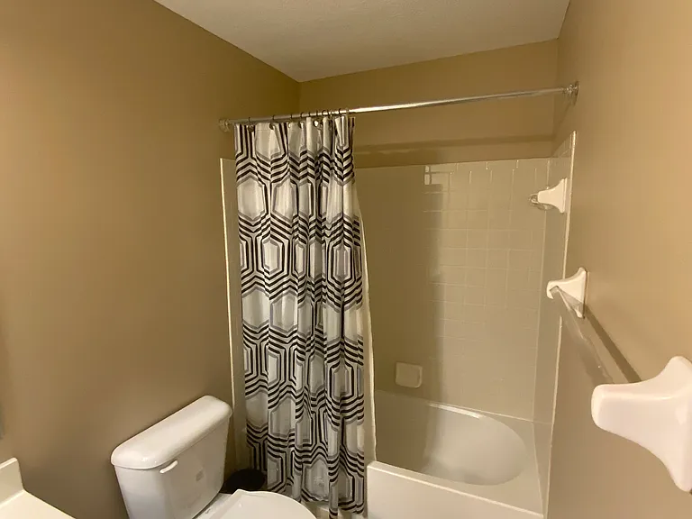 7337 Clover Park Way — Photo 17