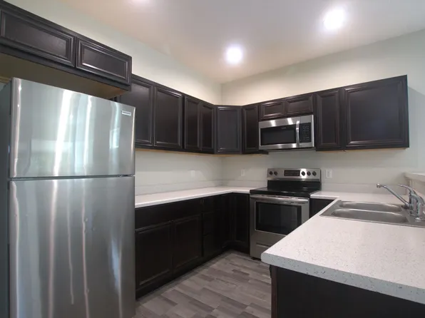 1601 Kimbark St APT 104, Longmont, CO 80501