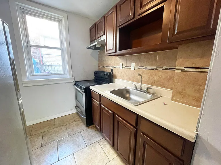 3417 Hartville St — Photo 7