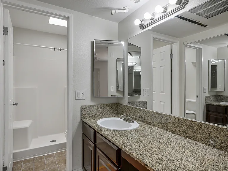 5170 S Jones Blvd #206-16 — Photo 12