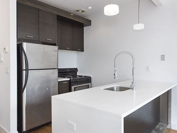 3rd image of 1380 Bedford Ave APT 4B