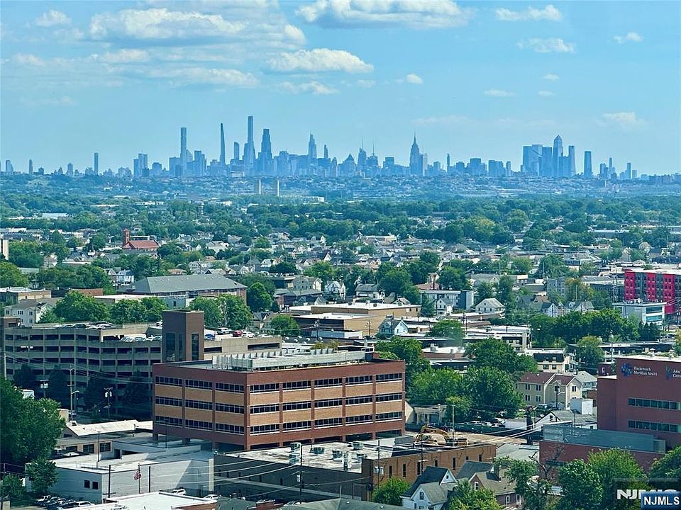 1st image of 160 Overlook Avenue #19D
