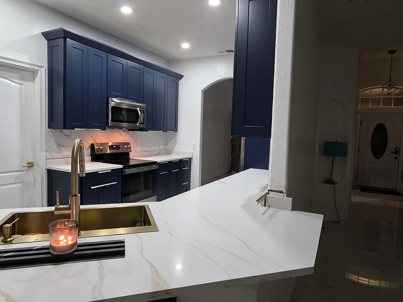 4 bed, 2342 sqft, $2,550 — Photo 4