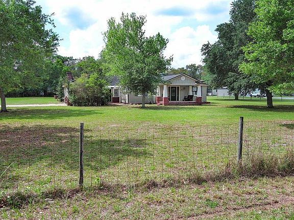2nd image of 665 Lake Mills Rd