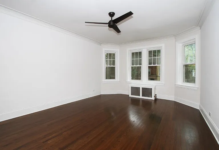 1445 W Elmdale Ave #1 — Photo 3