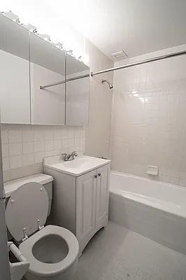 Rented by Keller Williams NYC | media 16