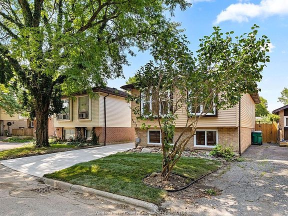 4th image of 1175 Heathfield Ct