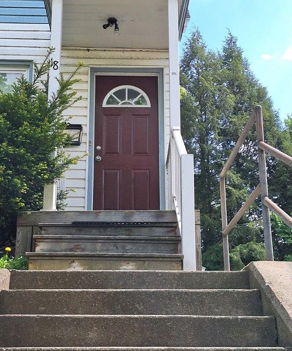 Your safe and private entryway