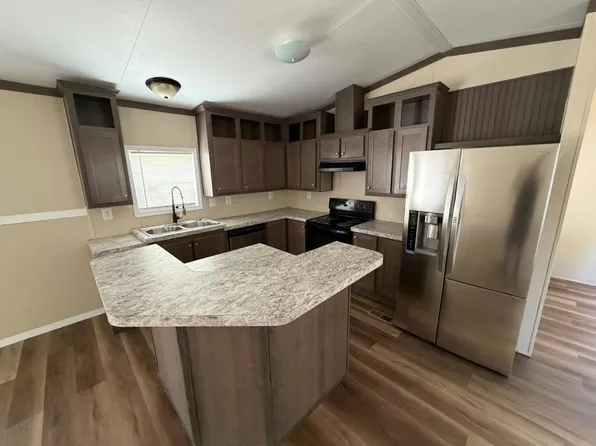 7400 Glen Leaf Dr #170, Shreveport, LA 71129