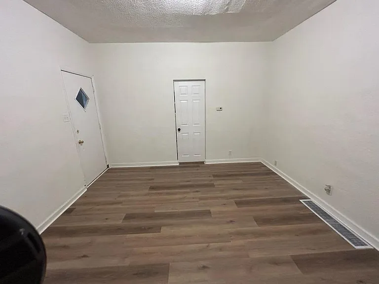 706 S Webster St — Photo 7