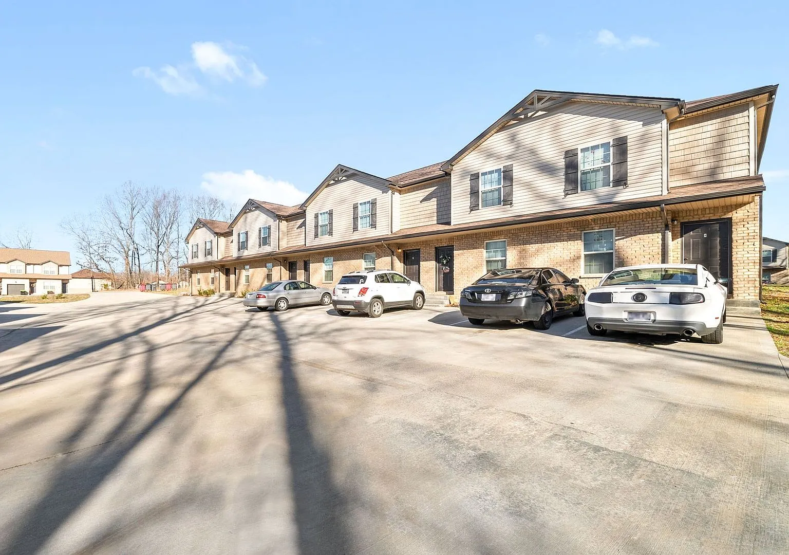 Smithson Ln - 235 (x8) — Photo 3